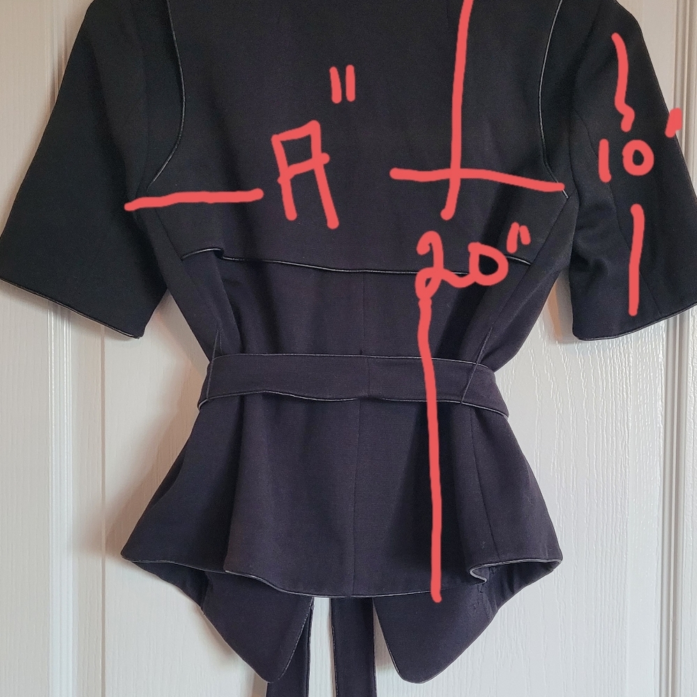 Sexy lil BCBG peplum style black blazer - Picture 13 of 16